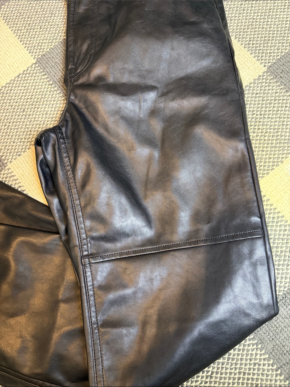 Gap Cheeky Straight High Rise Vegan Leather pants 10 - Picture 7 of 7
